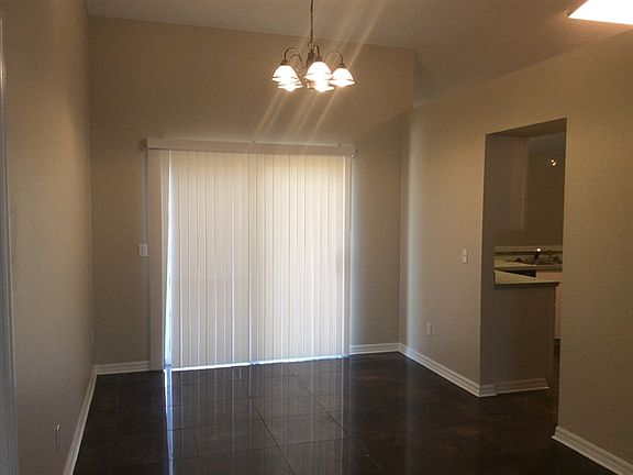5th image of 4556 Oakton Dr