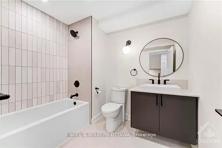 136 Carillon St #1A — Photo 6