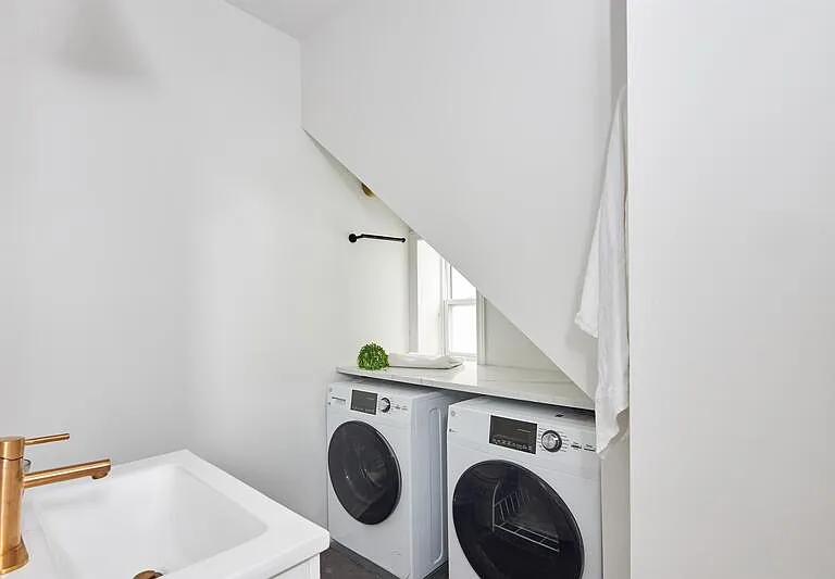331 Catherine St #2 — Photo 4