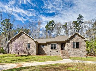 1039 Oakridge Ln, Randleman, NC 27317