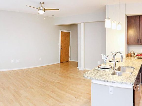 2nd image of 523 E Main St #E1f3b0cea