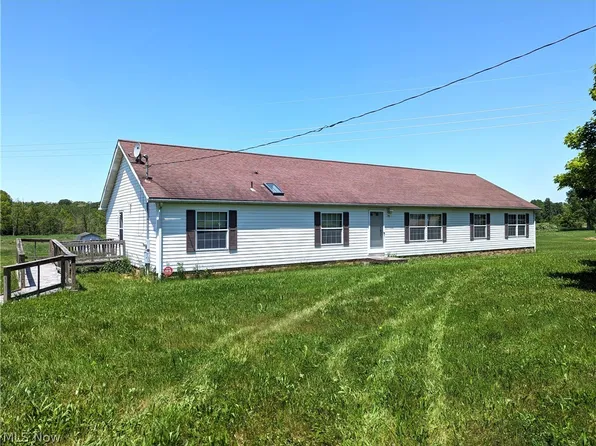 9889 Griffith Rd, Ravenna, OH 44266