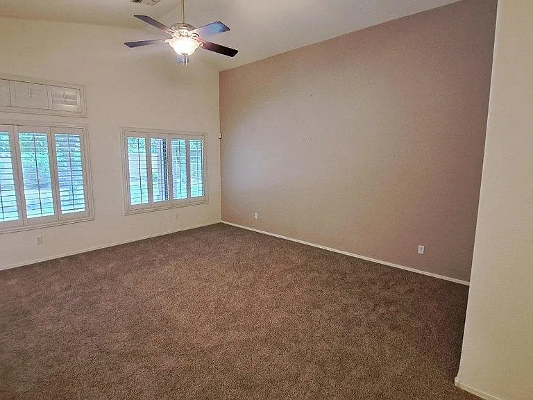320 W Cardinal Way — Photo 7