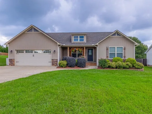 214 Lamp Post Rd, Inman, SC 29349