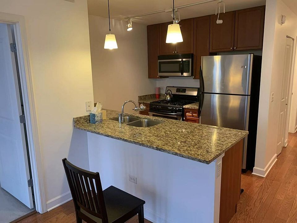 1st image of 1400 S Michigan Ave APT 1108