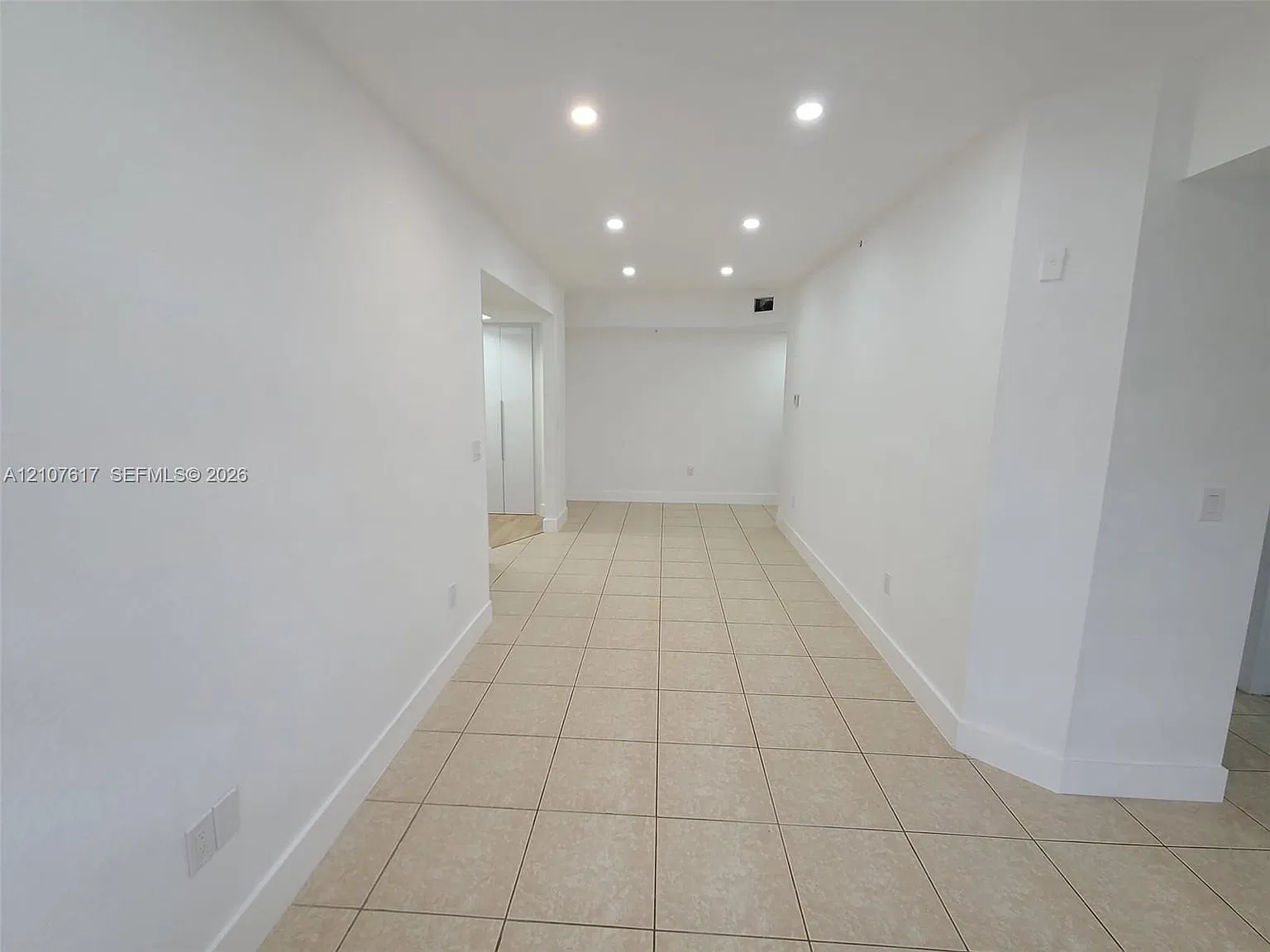 Poinciana Lakes Villas Co — Photo 4