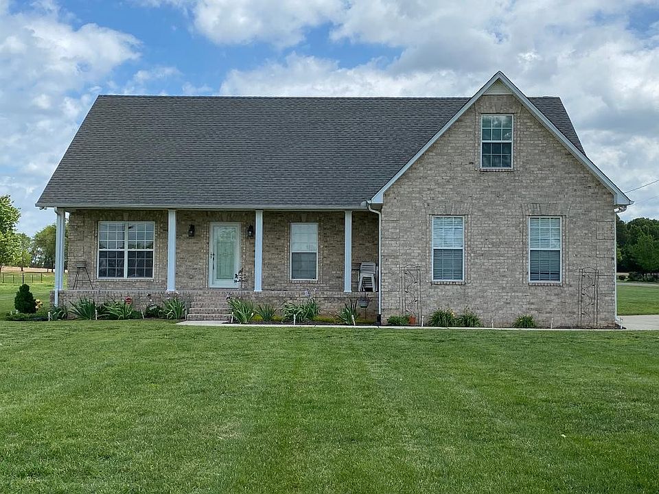 1st image of 132 Holly Ct