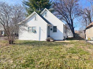 703 W Porter St, Marshall, MO 65340