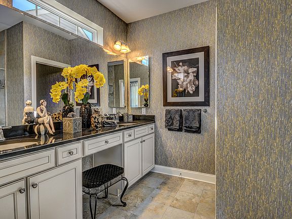 Beautiful owner s bath