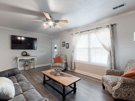 2nd image of 183 Smith Ln