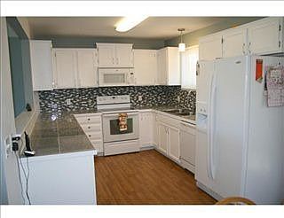 4th image of 610 Tanglewood Dr