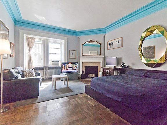 3rd image of 284 5th Ave #80C