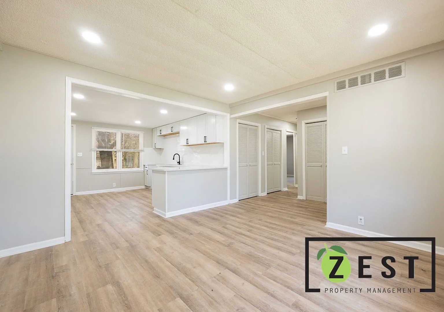 Open House- Thursday, September 3rd From 630pm-7pm! Beautiful Home! — Photo 3