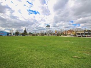 127 Blackhawk Blvd, South Beloit, IL 61080