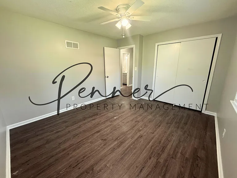 11606 Ivanhoe Ct — Photo 8