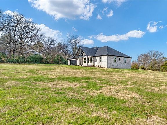4th image of 212 Oneal Ln