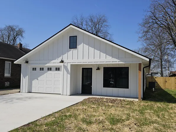 116 Chancellor St, New Franklin, MO 65274