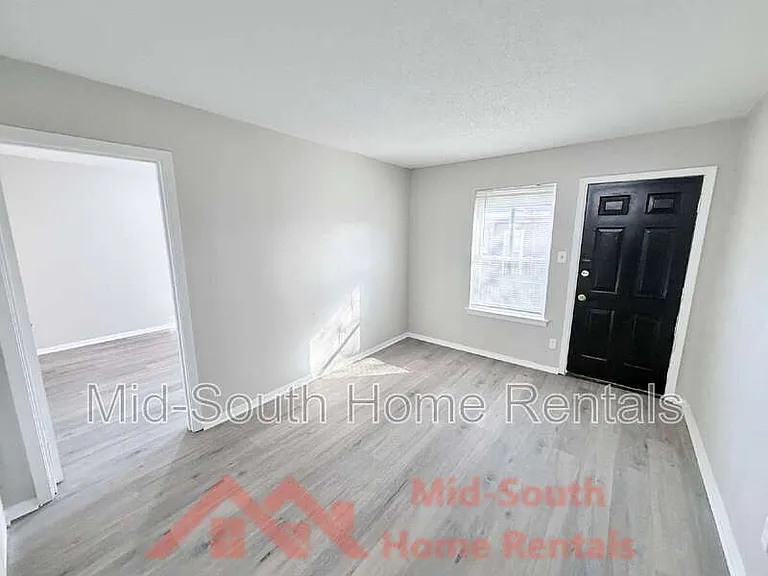 139 N Claybrook St #3 — Photo 10