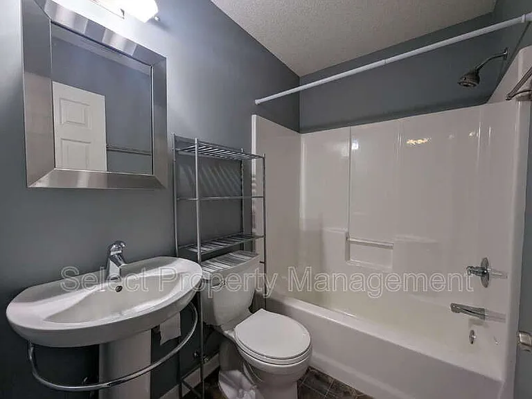 5201 Willman Ln — Photo 5