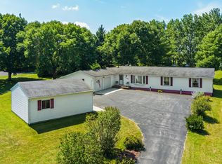 1462 Mailand Dr, Manitowoc, WI 54220