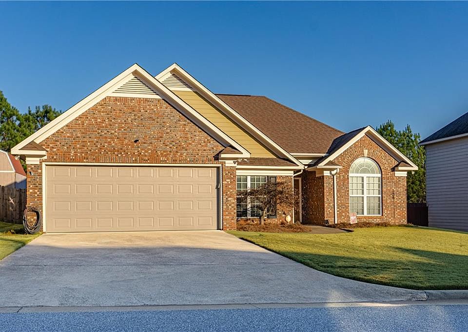 1st image of 1920 Westminster Dr
