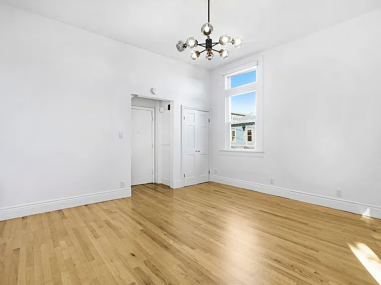 452 Oak St #4 — Photo 7