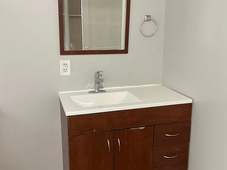 222 S Center St — Photo 17