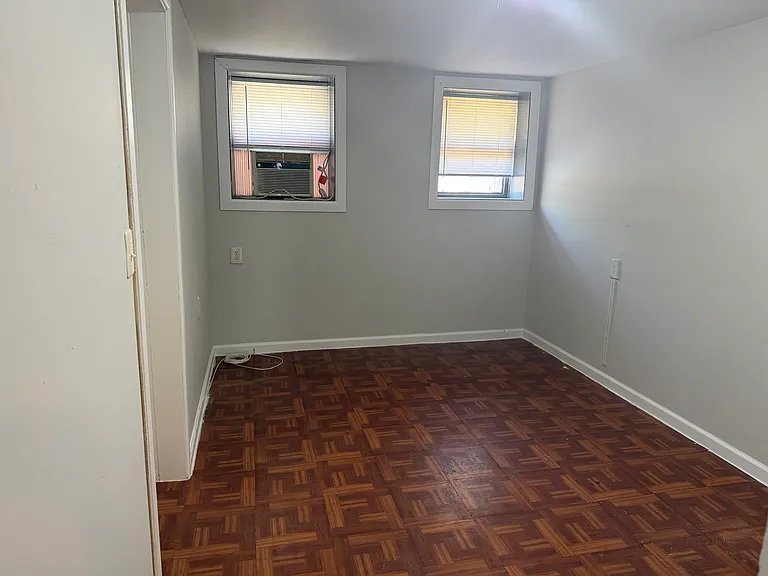 3311 N Fairhill St — Photo 4