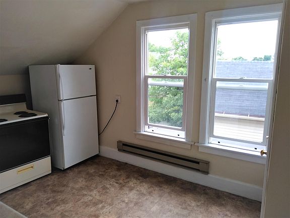 2nd image of 1313A S 10th St