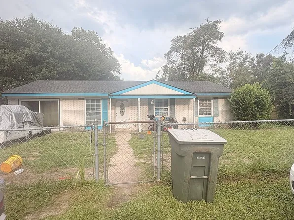 102 Cherrydale St, Hinesville, GA 31313