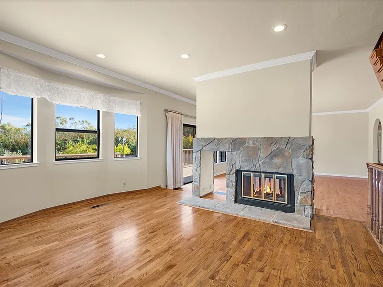 27220 Carrington Cir — Photo 4