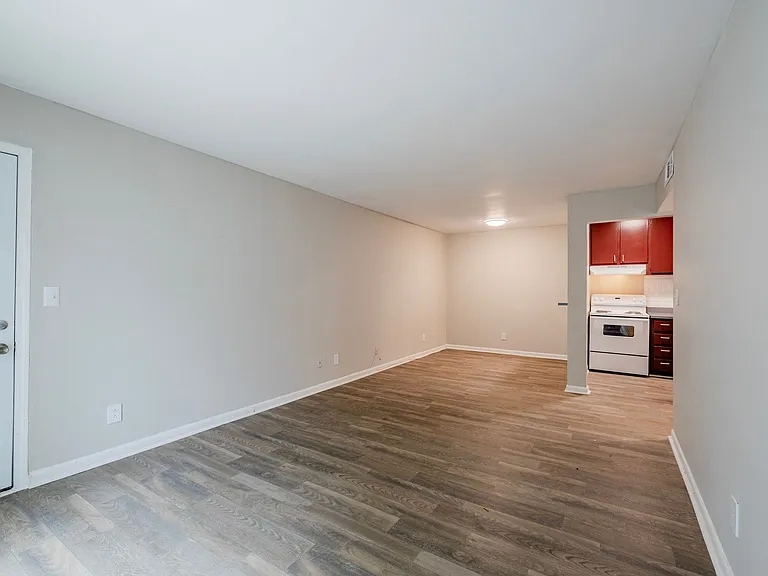 Modern Living in the Heart of Northlake — Photo 22