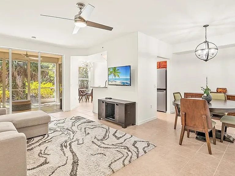 1315 Henley St #1006 — Photo 5