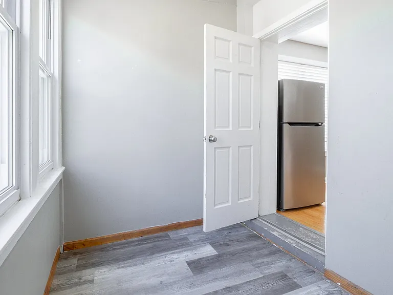 3403 N Hamlin Ave #1 — Photo 10