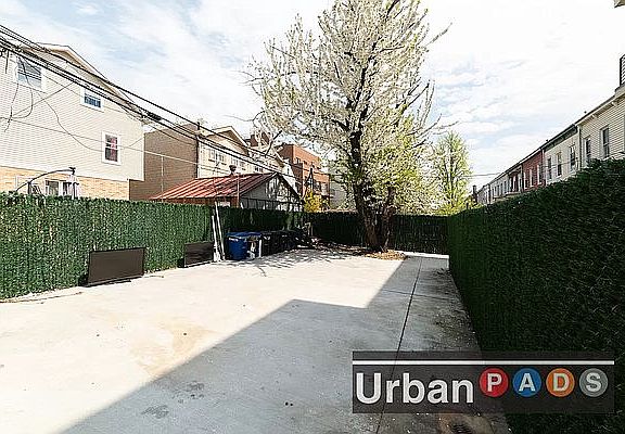 4th image of 224 Winthrop St #1B