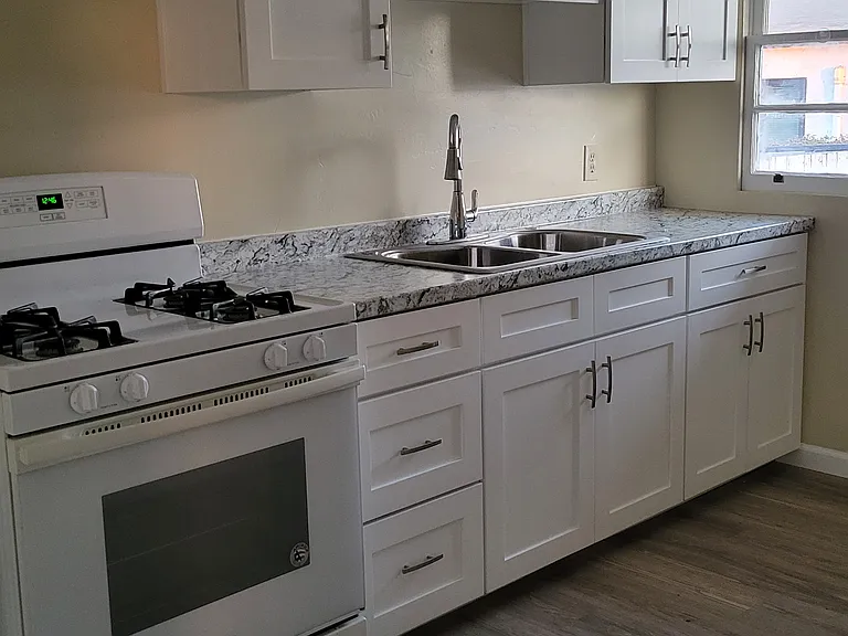 1061 Connecticut St #1061 — Photo 8