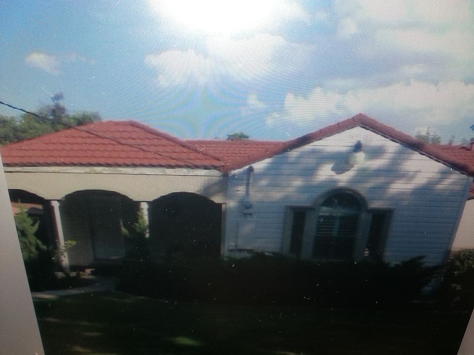 2nd image of 523 Lacewood Dr