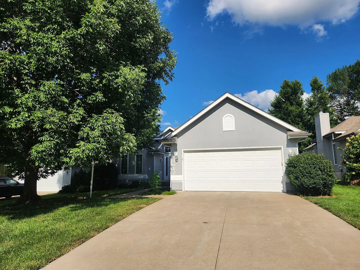 Executive 3+BR, 3BTH Rancher, 2car gar (with ALL utilities only $450/mo) and lawncare and snow re... — Photo 1