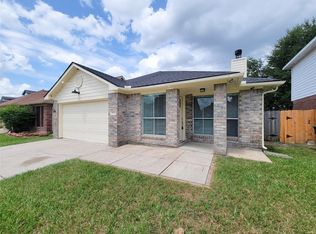 3658 Villa Glen Dr, Houston, TX 77088