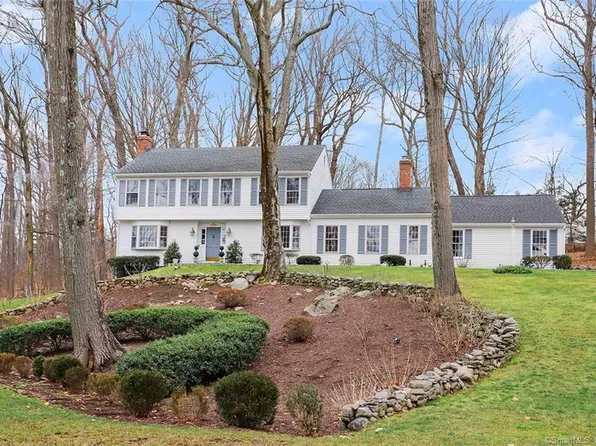 133 Queens Grant Lane, Fairfield, CT 06824
