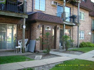 107 E Dundee Rd APT 2S, Wheeling, IL 60090
