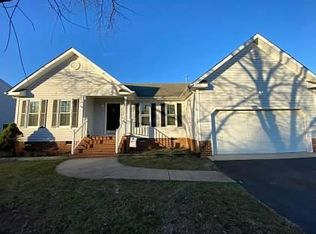 7016 Hawks Hill Ln, Mechanicsville, VA 23111