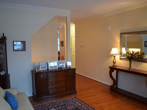 5th image of 6039 Ivy League Dr