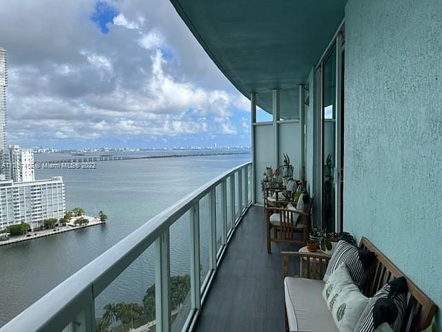 1st image of 1900 N Bayshore Dr #4206RS