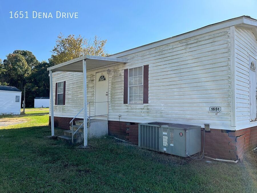 1st image of 1651 Dena Dr