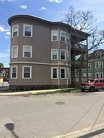 180 Lewis St #2 — Photo 14