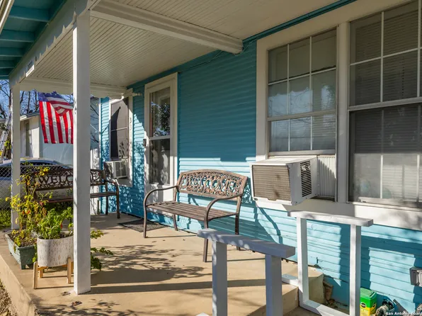 3311 W CESAR E CHAVEZ BLVD, San Antonio, TX 78207