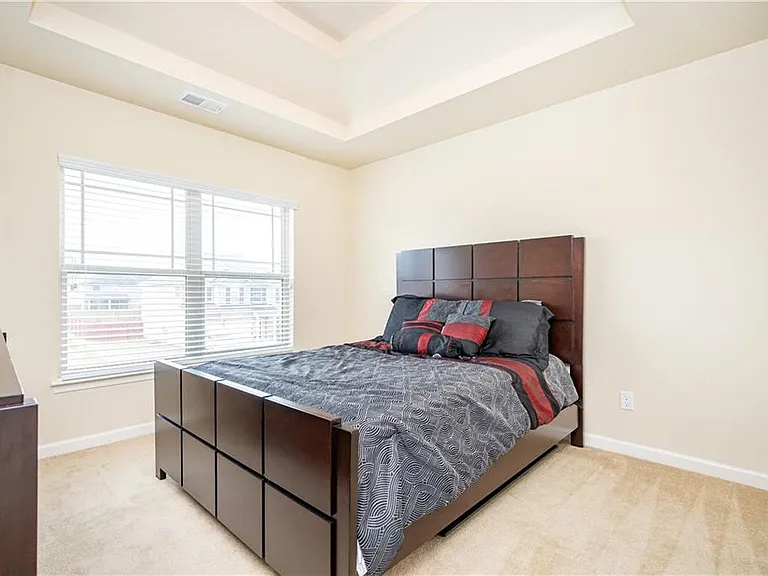 7761 Sylvaner Ln — Photo 42