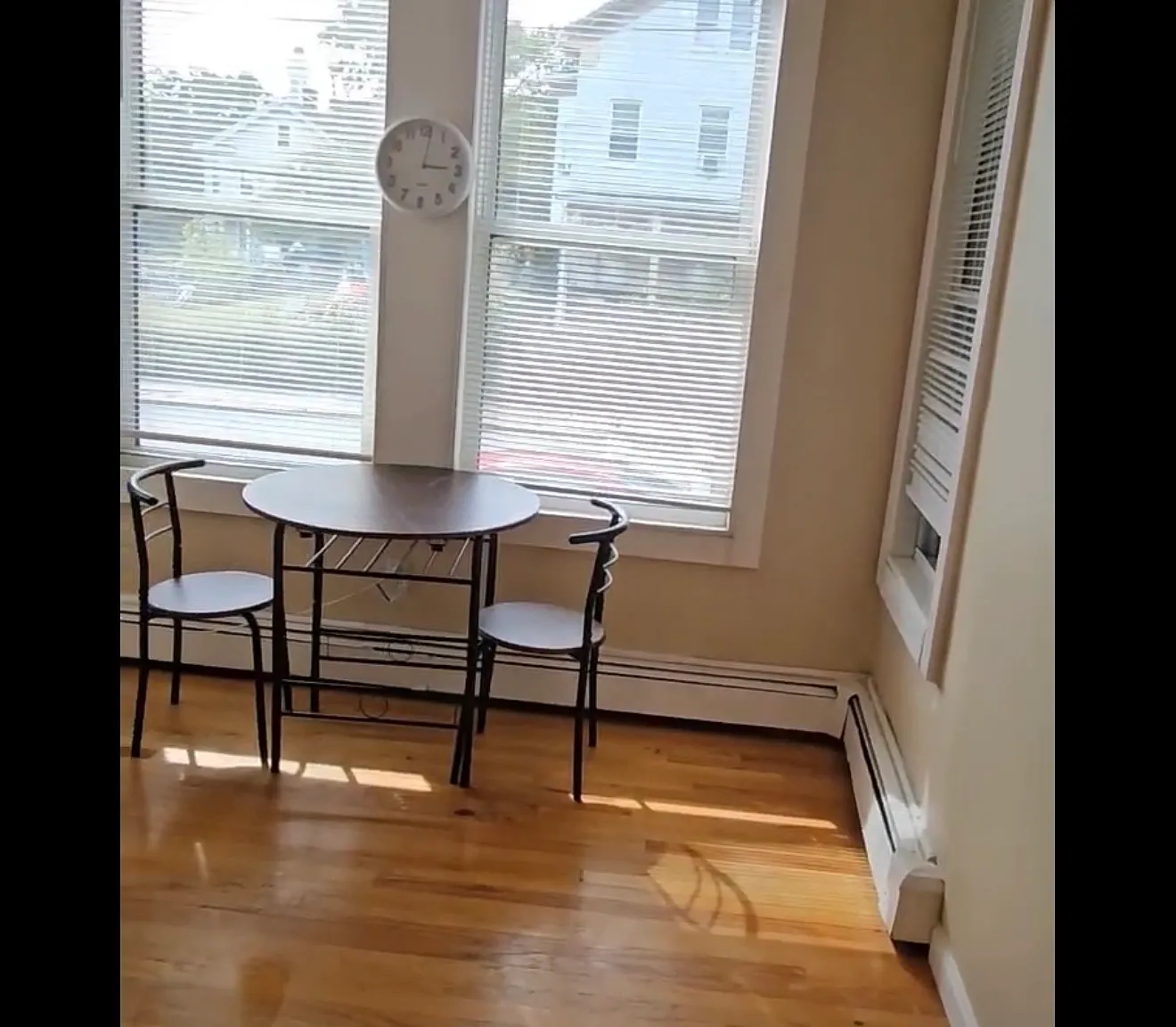 1 bed, 9999 sqft, $1,600 — Photo 1