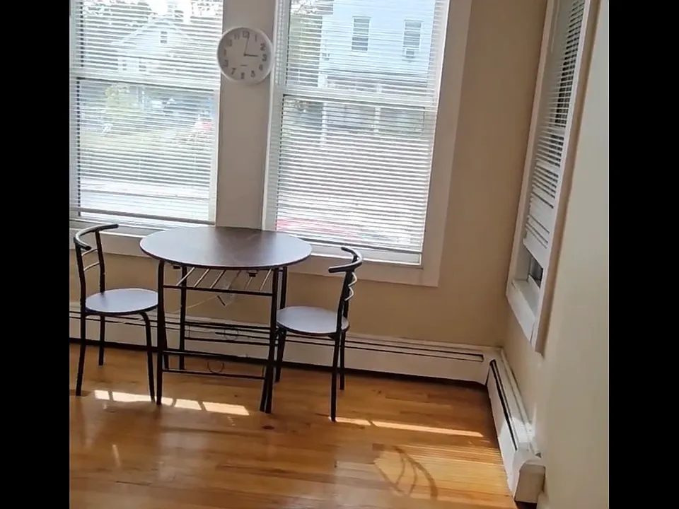 27 Cedar St #1L